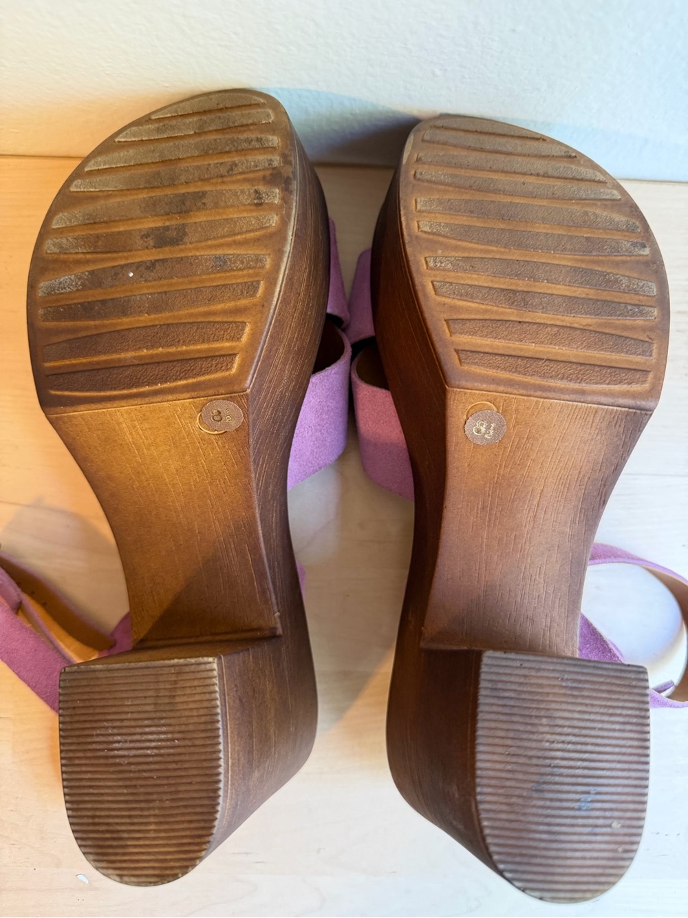 Seychelles Lilac Suede Platform Sandals with wooden heel - Picture 4 of 6